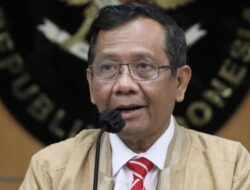 Mahfud Serukan Lawan Putusan Hakim Tunda Pemilu: Ada yang Main!