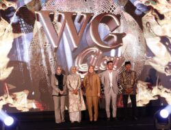 Fatmawati Rusdi Launching Produk Kecantikan Wawan Glow Cromosom