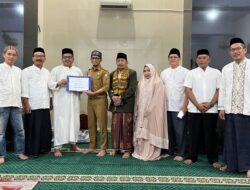 Dinas PU Makassar Serahkan Bantuan Hibah untuk Masjid