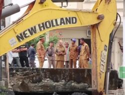 Camat Wajo Apresiasi Dinas PU Makassar Lakukan Normalisasi Drainase di Kelurahan Melayu