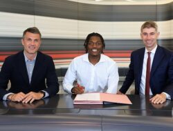 Rafael Leao Perpanjang Kontrak Bersama AC Milan hingga 2028