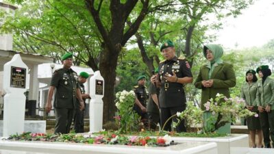 Ziarah di TMP Panaikang, Pangdam Hasanuddin: Teruskan Cita-cita Perjuangan Para Pahlawan dengan Pengabdian dan Karya Nyata