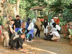 Indira Mulyasari Pimpin Pegawai Perumda Air Minum Kota Makassar Bersih-bersih di Sekitar IPA II Panaikang