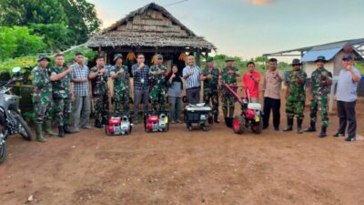 Tim wasev dari Bank Indonesia bersama tim PT Gramedia Pustaka saat meninjau lokasi program ketahanan pangan di wilayah kodim Gowa.(Foto:ist)