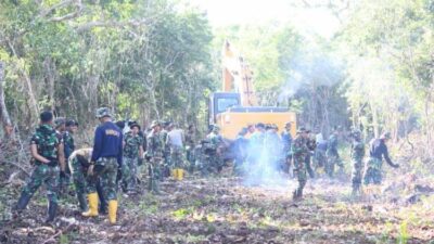 Hujan Tak Surutkan Semangat Satgas TMMD Kodim Bulukumba