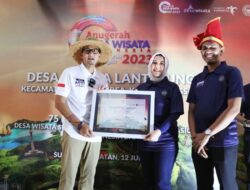 Kunjungi Desa Wisata Lantebung Makassar, Sandiaga Uno: Jangan Lupa Berwisata Kuliner