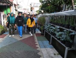 Fatmawati Rusdi Senam Sehat dan Kunjungi Longwis Maastricht Bara Baraya