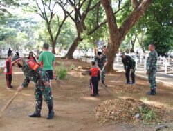 Koramil 1408-10/Pnk Tumbuhkan Nasionalisme Melalui Kebersamaan Bersih TMP Panaikang