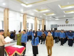 Ratusan ASN Lingkup Pemkab Gowa Terima SK 100 Persen, Adnan Tekankan Maksimal Bekerja untuk Masyarakat