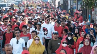 Bupati Gowa Lepas Jalan Santai, Harap Tingkatkan Kekompakan Antara Pemerintah dan Masyarakat