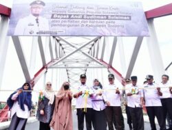 Jembatan Andalan Pacongkang Dilengkapi Pelengkung Rangka Baja Terpanjang