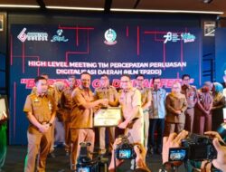 Pemkab Pinrang Terima Penghargaan dari Pemprov Sulsel Terkait Pembayaran Pajak Kendaraan Dinas