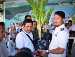 Bupati Berharap Bantuan Bibit Kelapa Genjah Tambah Pendapatan Petani