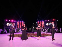 Vokal Grup Amboina dan Tari Poco-Poco FOKBI Guncang Panggung Makassar F8