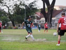 Kodam XIV/Hsn Hadapi Pemkot Makassar, Pangdam: Sepakbola itu Memotivasi dan Sarana Komunikasi