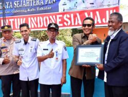 Pj Bupati Takalar Launching Bontoloe sebagai Desa Berdaya Sejahtera PLN