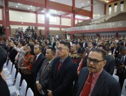 Danny Pomanto Hadiri Pengukuhan Profesor Kehormatan Pius Lustrilanang