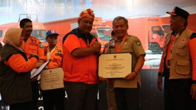 Masuk Terbaik Nasional, BPBD Gowa Terima Penghargaan dari BNPB