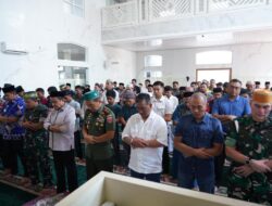Pangdam XIV/Hsn Road Show Safari Jumat Ke-18 di Pattallassang, Rekatkan Silaturrahmi dengan Masyarakat dan Ulama 