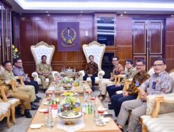 Direktur PLN Jelaskan Kondisi Terkini Kelistrikan di Sulsel kepada Pj Gubernur