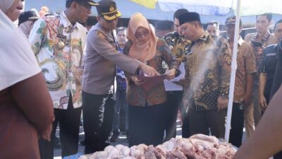 Sidak Pasar, Pj Bupati Takalar Sebut Harga Bahan Pangan Relatif Stabil