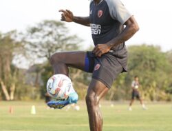 Victor Mansaray, Rekrutan Pertama PSM di Putaran Kedua