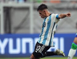 Piala Dunia U-17: Echeverri Hattrick, Argentina Tundukkan Brazil 3-0