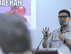 Andi Pahlevi Pahamkan Warga Soal Produk Hukum Daerah