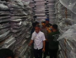 Tinjau 3 Gudang Logistik Pemilu, ini Harapan Pj Bupati Bone