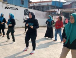 FOTO: Ketua TP PKK Kecamatan Panakkukang Saat Senam Pagi Bersama