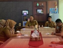 Camat Panakkukang Berikan Arahan Kepada Jajaran