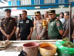 Wakili Pangdam, Kapoksahli Bersama Forkopimda Sulsel Pantau Pasar Tradisional di Maros
