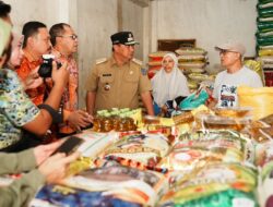 Jelang Natal dan Tahun Baru, Pj Gubernur Cek Harga Kebutuhan Pokok di Pasar Toddopuli