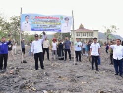 Pj Gubernur Tanam Pisang di Sidrap, Wabup: Kami Siapkan 1.500 Hektar Lahan