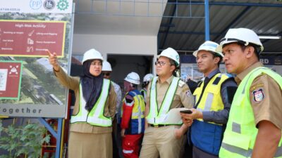 Tinjau Progres Makassar Government Center, Danny Pomanto Didampingi Kadis PU Makassar