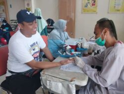 Puluhan Kantong Darah Terkumpul dari Baksos IKA Unibos-HIPMI Makassar