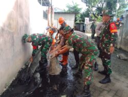 Koramil 1408-09/Tamalate Gencarkan Karbak, Sasar Pembersihan Selokan dan Tanam Pohon