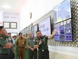 Pj Sekda Dampingi Pangdam XIV Hasanuddin Lakukan Kunjungan Kerja di War Room Kodim 1408/Makassar