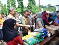 Pasar Murah di Sinjai Tengah Diserbu Warga, Upaya Pemkab Sinjai Kendalikan Inflasi