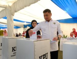 Bupati Gowa Gunakan Hak Pilihnya di TPS Dekat Rujab, Wabup di Kampung Halaman