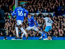 Everton Bermain Imbang Lawan Crystal Palace