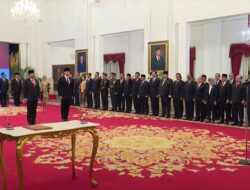 Presiden Jokowi Lantik Hadi Tjahjanto Jadi Menko Polhukam dan AHY Jadi Menteri ATR