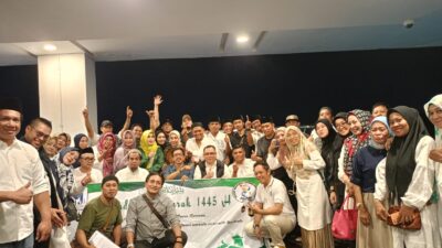 IKA Smandel Angkatan 98 Makassar Gelar Buka Puasa Bersama dan Berbagi Takjil