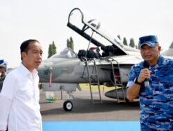 Presiden Jokowi Tinjau Kesiapan Alutsista di Pangkalan TNI AU Iswahjudi