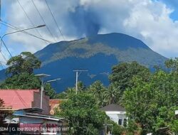 Erupsi Lagi, Gunung Ibu Halmahera Lepas Abu Vulkanik Setinggi 3,5 Km