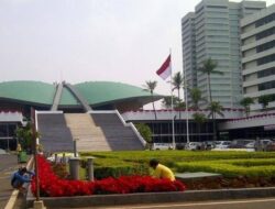 KPK Geledah Ruang Sekjen DPR RI