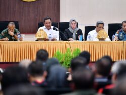 Pimpin Rakor Pilkada, Bahtiar Wanti-wanti Bupati Soal Anggaran 