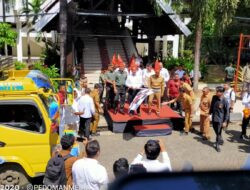 Mentan Amran Serahkan Bantuan Pertanian untuk Sulsel Senilai Rp410 M