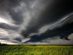 BMKG Keluarkan Peringatan Dini: Cuaca Ekstrem Selimuti Sulsel 11-13 Mei