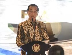 Jokowi Kumpulkan Menteri di Istana, Bakal Ada Reshuffle Terakhir?